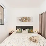 Castel - Agreable Deux Pieces - Centre شقة مينتون