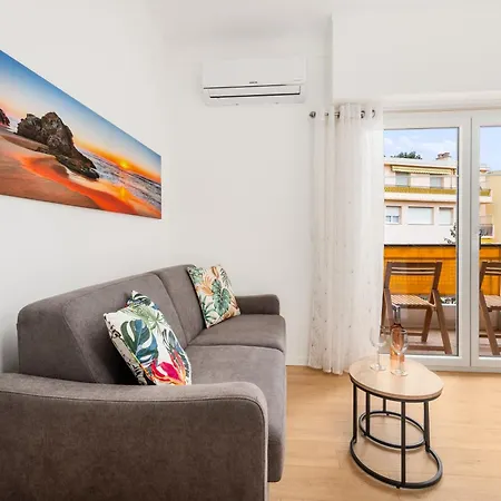 Castel - Agreable Deux Pieces - Centre *