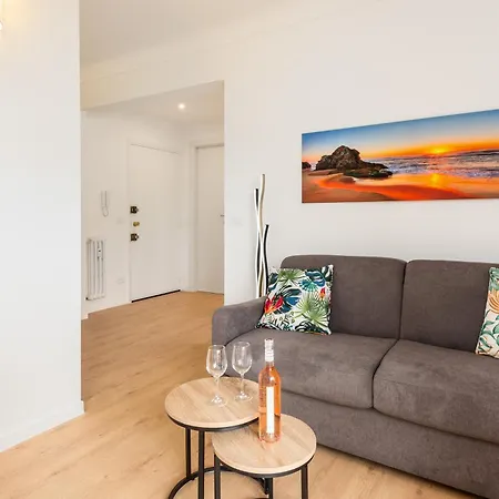 Castel - Agreable Deux Pieces - Centre * 멍똥