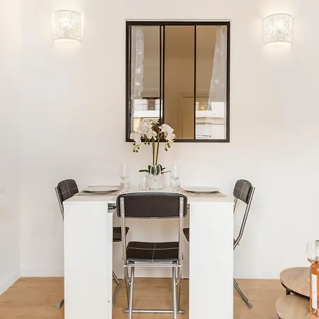 Appartement Castel - Agreable Deux Pieces - Centre *