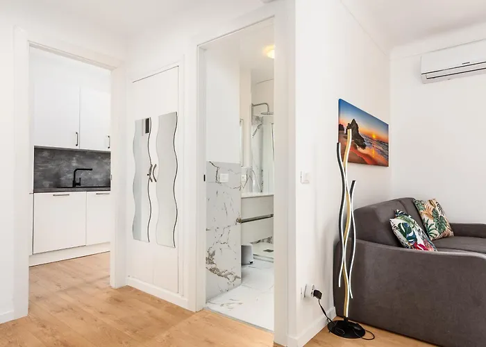 Castel - Agreable Deux Pieces - Centre