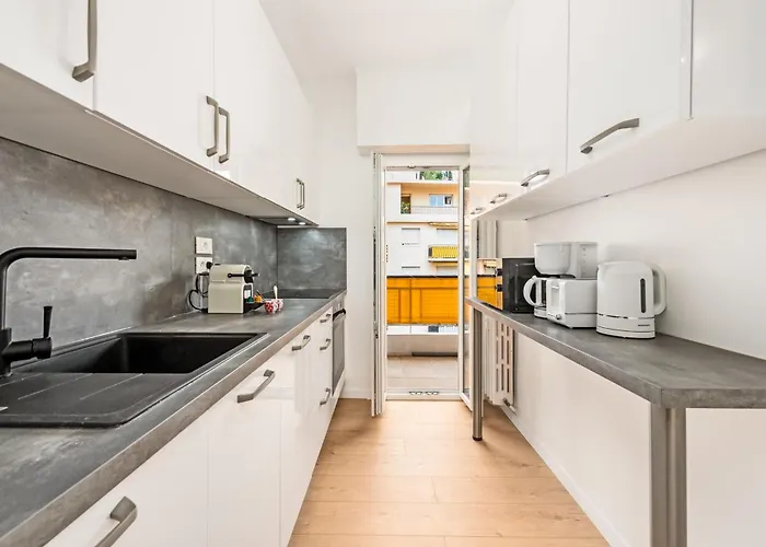 Castel - Agreable Deux Pieces - Centre Apartment *