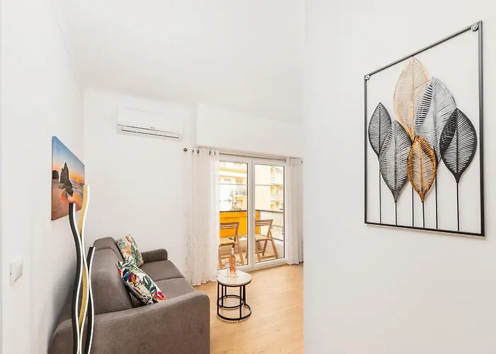 Castel - Agreable Deux Pieces - Centre Apartman *