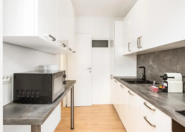 Apartman Castel - Agreable Deux Pieces - Centre *