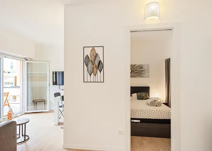 Castel - Agreable Deux Pieces - Centre Apartment Menton